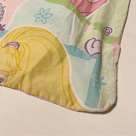 Vintage 1998 Barbie Cheer Leader Reversible Comforter - Picture 5 of 16